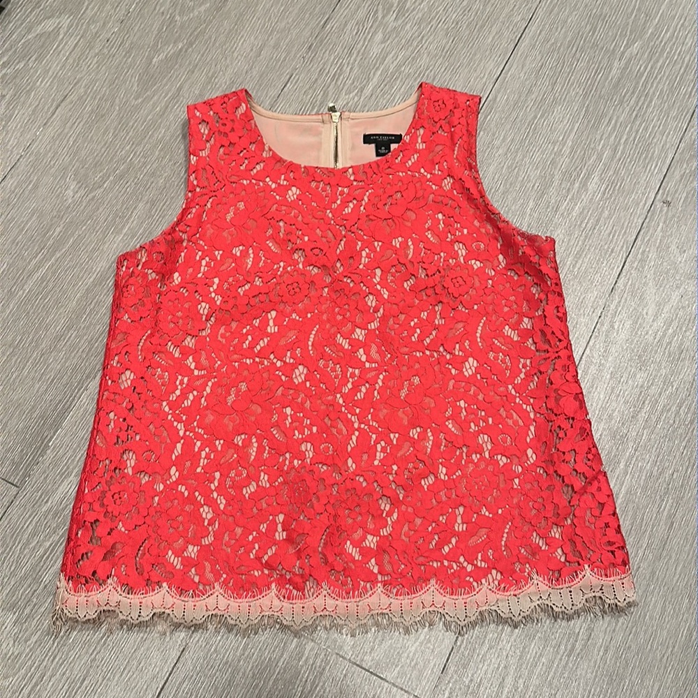 Ann Taylor Lace Crew Neck Blouse Size 0